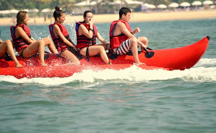 banana-boat-ride-goa